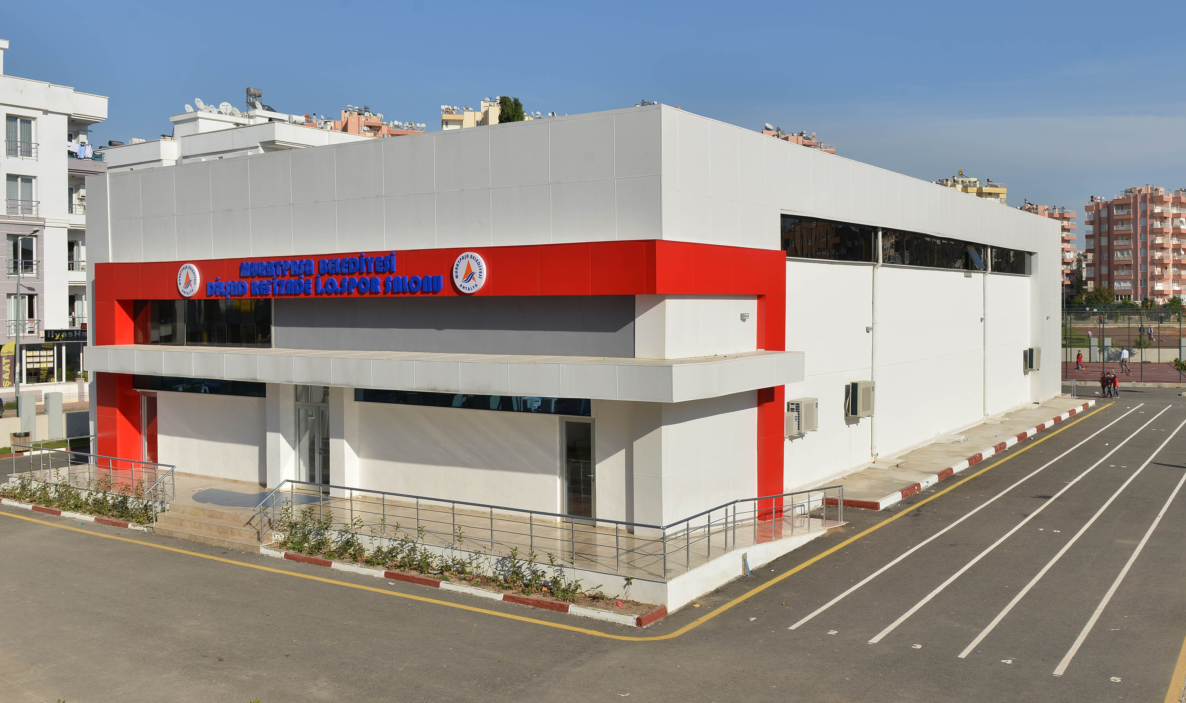 Muratpaşa'ya Yeni Spor Salonu